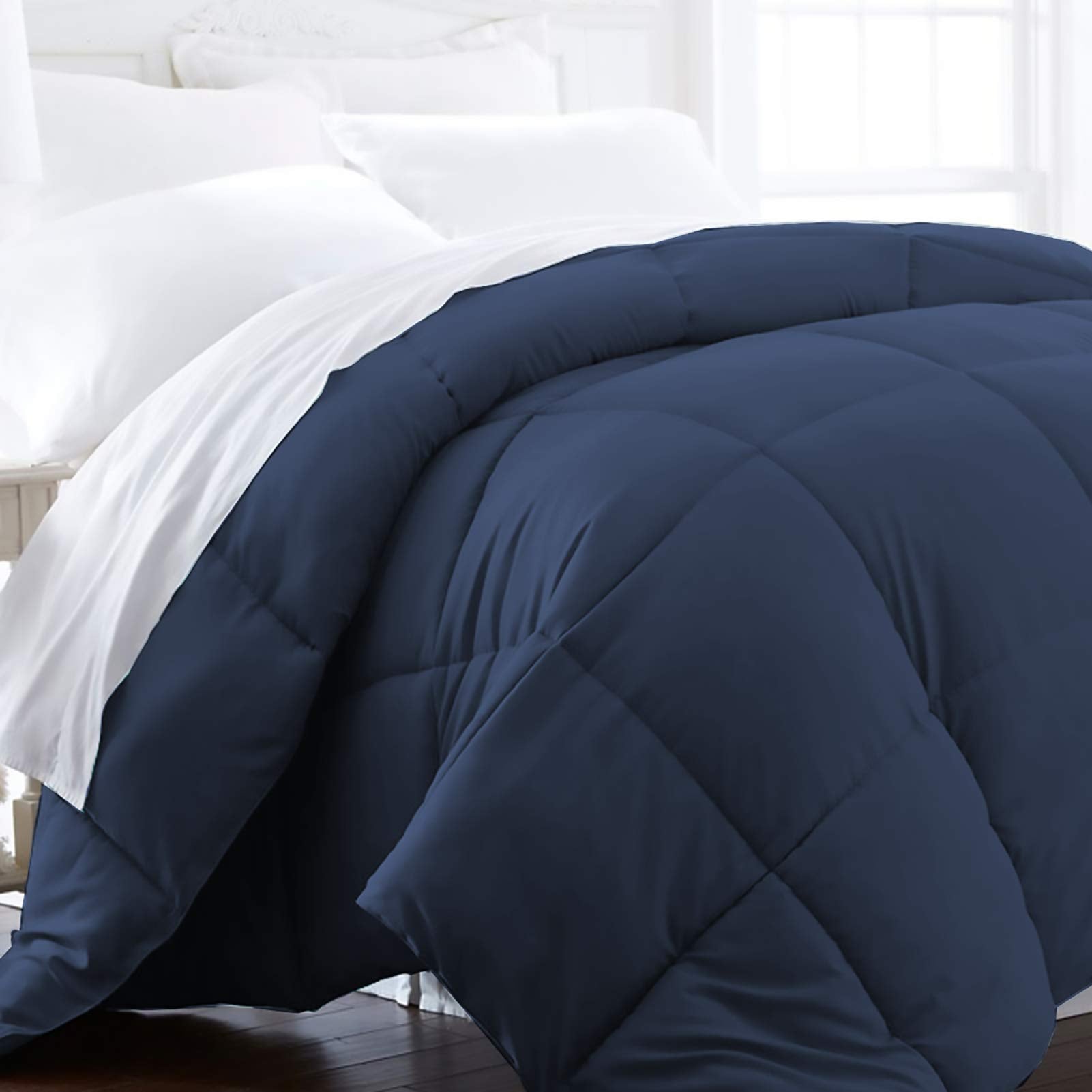 1600 Series Lightweight Goose Down Alternative Comforter Full/Queen / Navy Blue Full/Queen Navy Blue