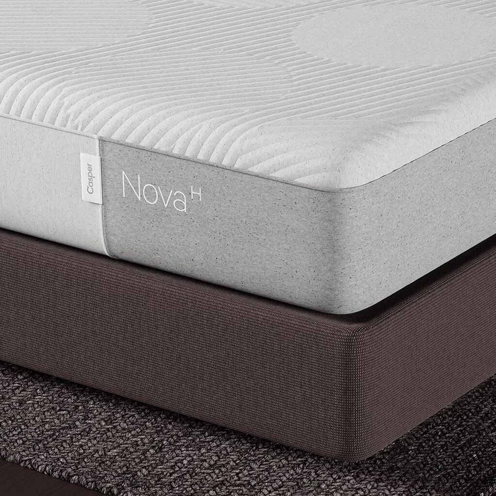 Casper Nova Hybrid Full Zip Mattress Cover-Sizes Twin XL and Queen (Mattress not included)